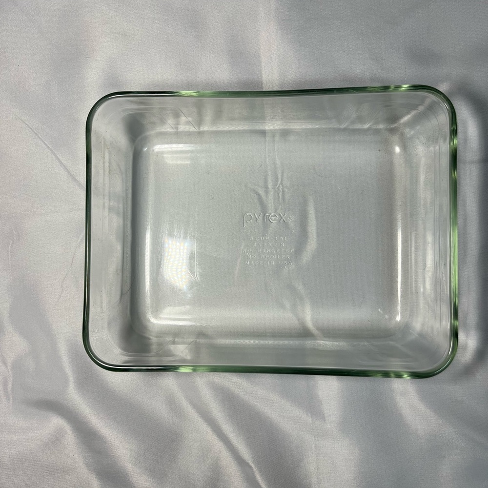 Vintage Pyrex 7211 6 Cup 1.5 L 8 x 6 x‎ 2 In Glass Rectangle Baking Dish USA